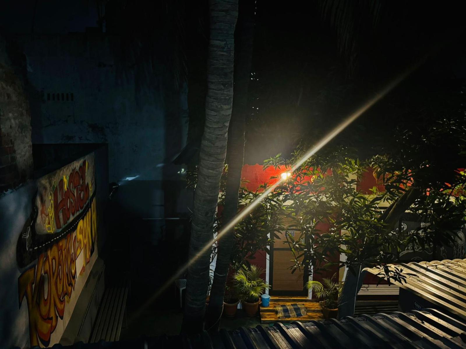Hostel Kuruku Santhu Colive ポンディシェリ エクステリア 写真