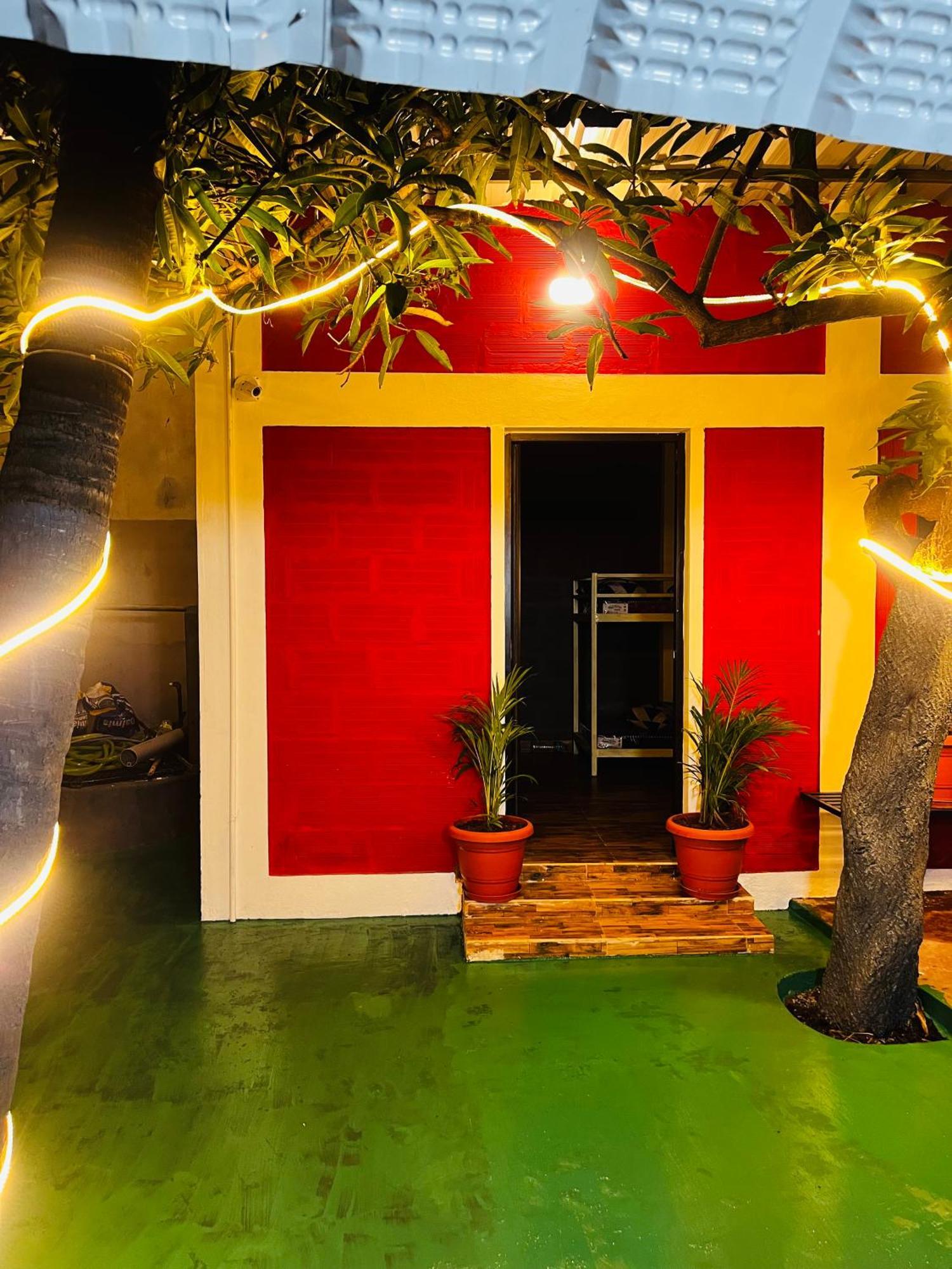 Hostel Kuruku Santhu Colive ポンディシェリ エクステリア 写真